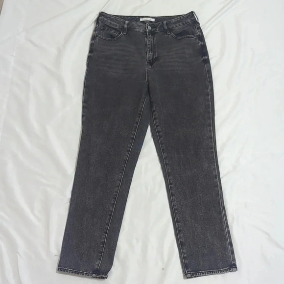 PacSun Mom Jean, Color Beverly Wash Size 28 - Picture 4 of 16